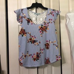 Short sleeve floral shirt